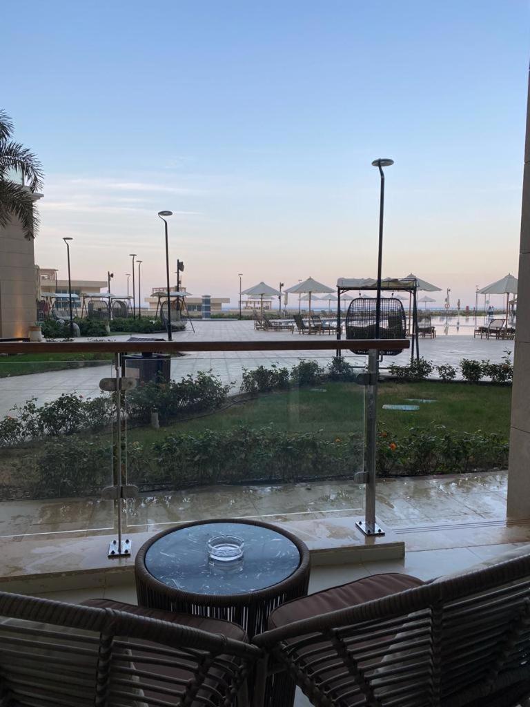 Tolip Resort El Galala Hills عين السخنة المظهر الخارجي الصورة View of the beach